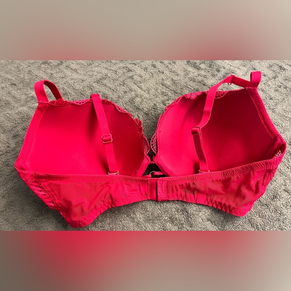 La Senza Beyond Sexy Plunge Bra - Picture 4 of 4